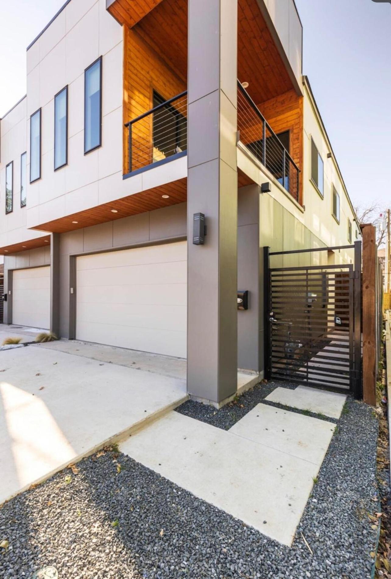Townhouse Uptown Private Patio Villa Dallas Exterior photo